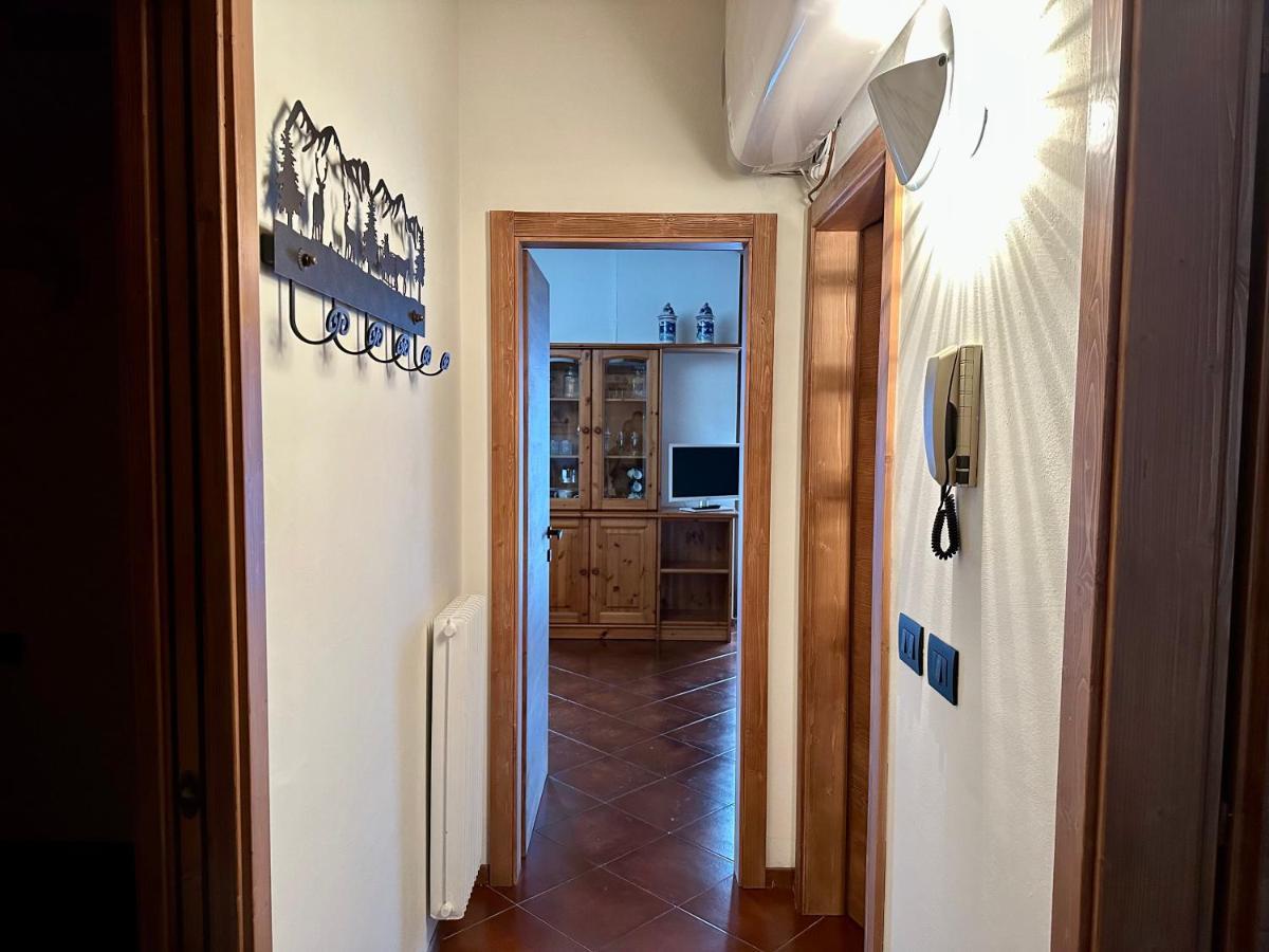 Mansarda Con Vista Apartment Giustino Exterior photo