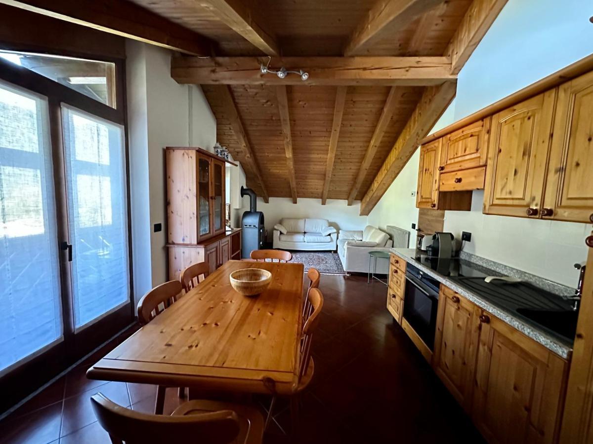 Mansarda Con Vista Apartment Giustino Exterior photo