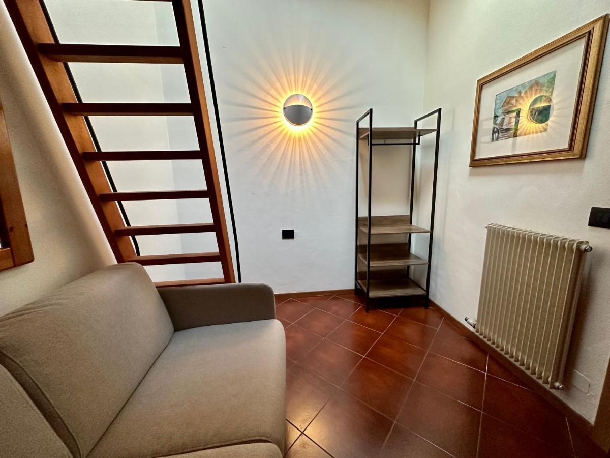 Mansarda Con Vista Apartment Giustino Exterior photo